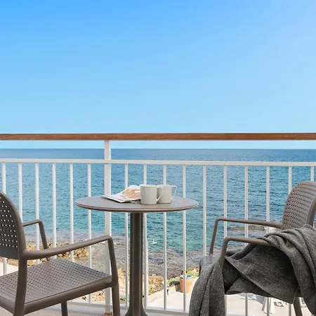 Atolon Hotel 4*